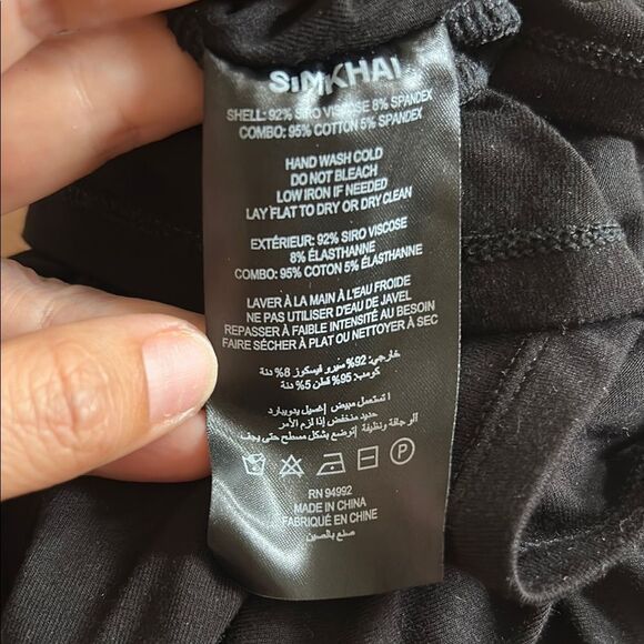 NWT Simkhai Black Asymmetrical Fitted Cropped T-Shirt Medium - Picture 4 of 4